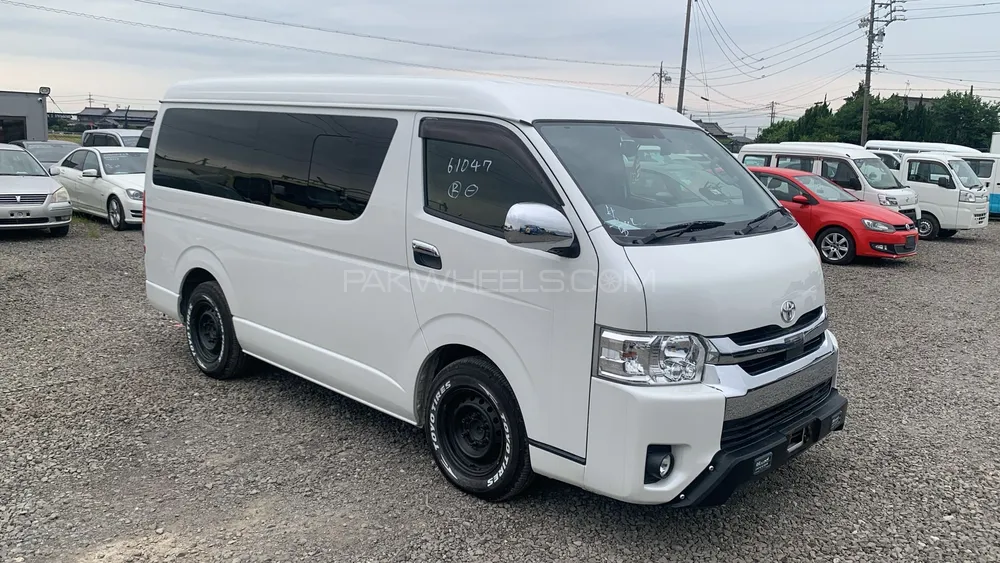 Toyota Hiace 2020 for Sale in Lahore Image-1