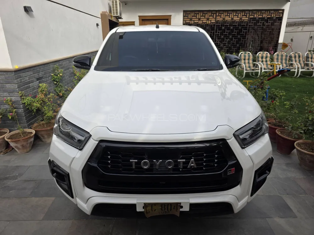 Toyota Hilux 2023 for Sale in Karachi Image-1