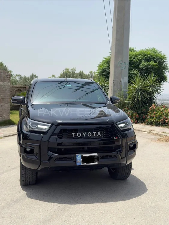 Toyota Hilux 2024 for Sale in Islamabad Image-1