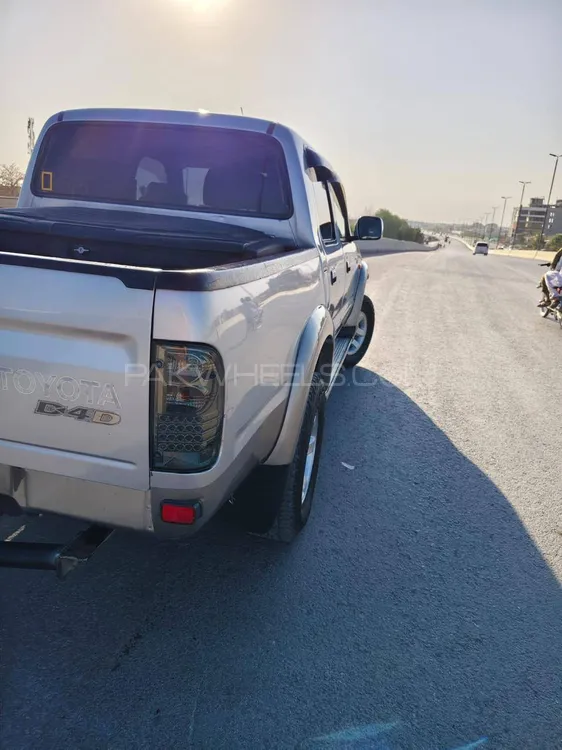 Toyota Hilux 2003 for Sale in Peshawar Image-1