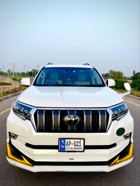 Toyota Prado 2018 for Sale in Lahore Image-1