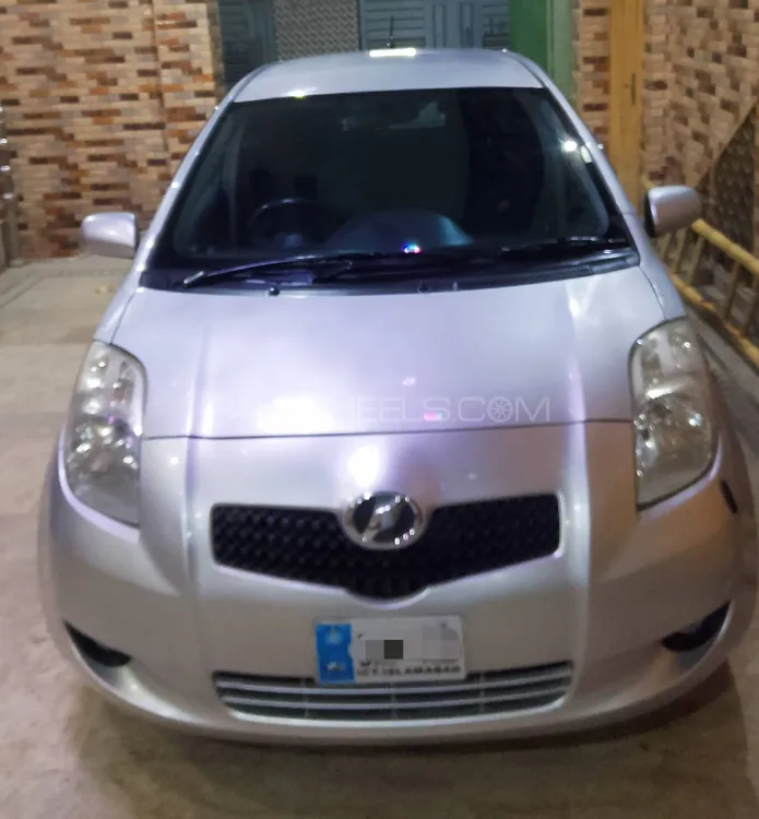Toyota Vitz 2006 for Sale in Peshawar Image-1