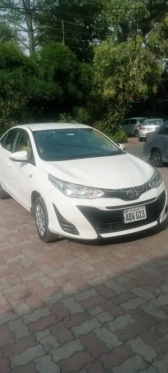 Toyota Yaris Sedan 2021 for Sale in Lahore Image-1