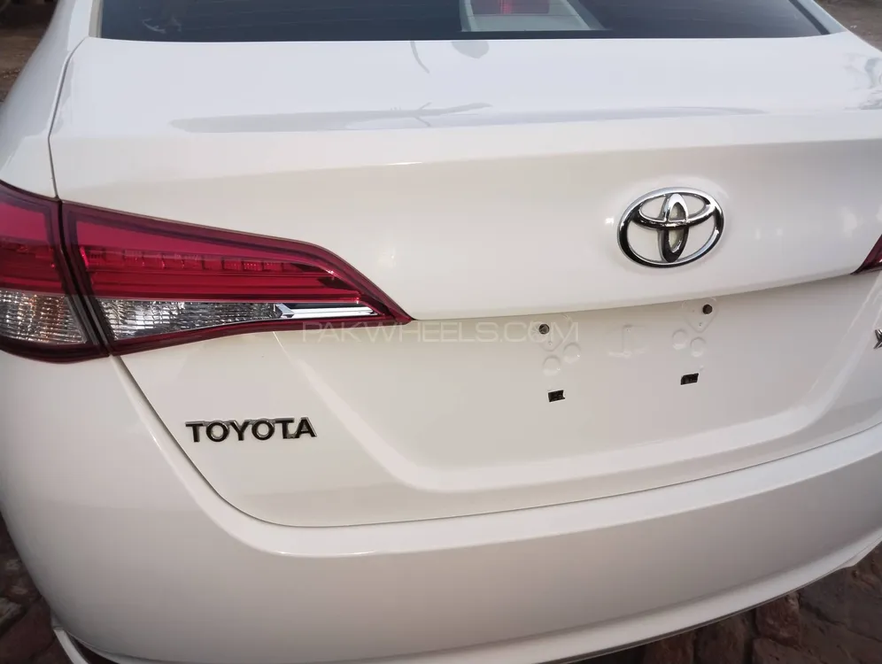 Toyota Yaris Sedan 2022 for Sale in Tando Muhammad Khan Image-1