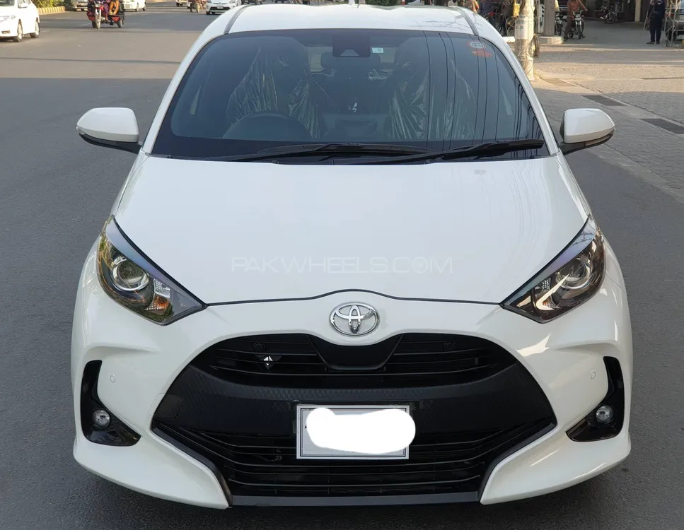 Toyota Yaris Hatchback 2021 for Sale in Lahore Image-1