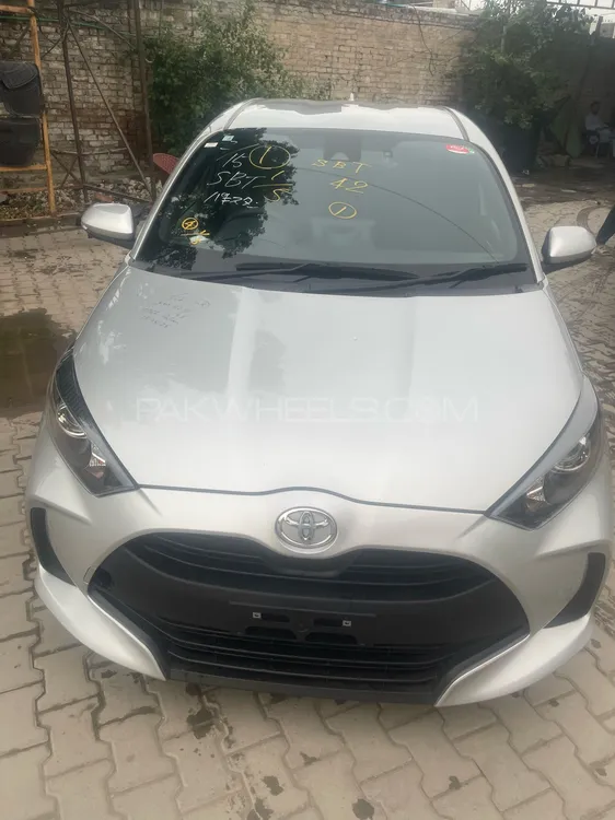 Toyota Yaris Hatchback 2022 for Sale in Peshawar Image-1