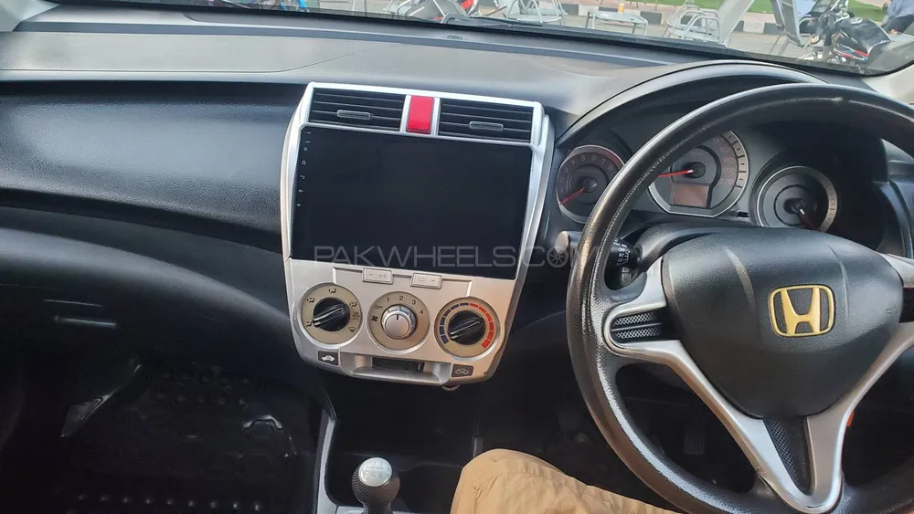 Honda City 2010 for Sale in Okara Image-1
