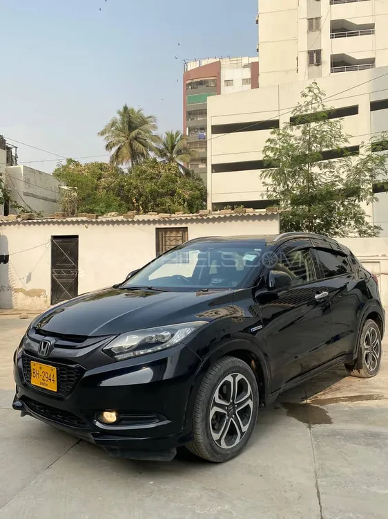 Honda Vezel 2014 for Sale in Haripur Image-1