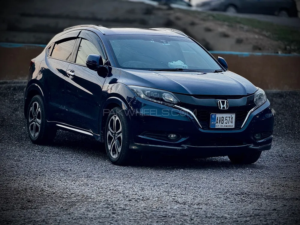 Honda Vezel 2016 for Sale in Swabi Image-1
