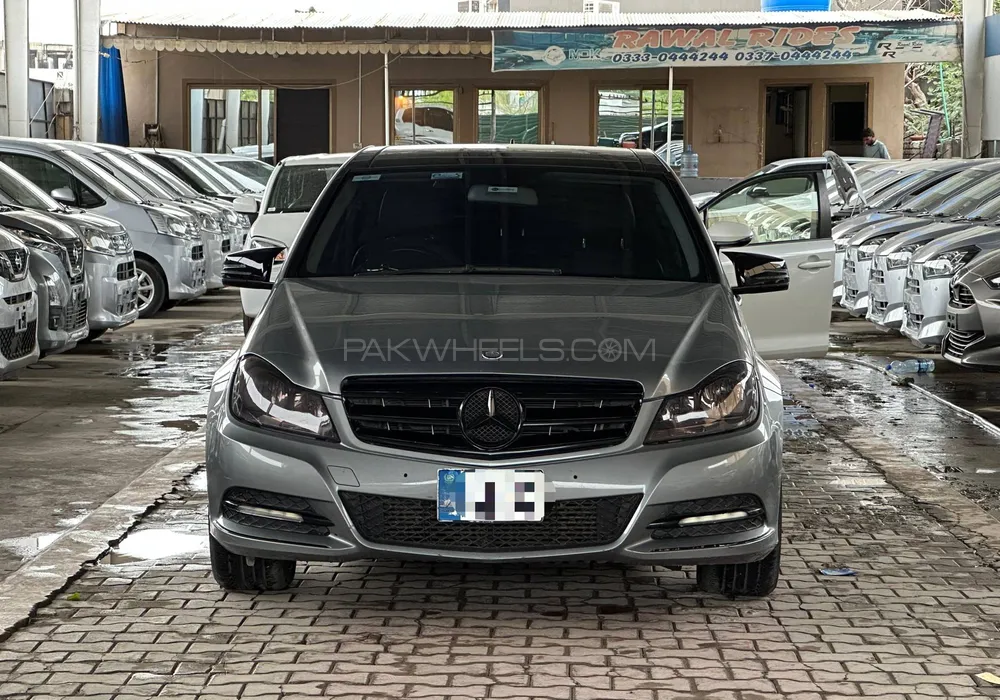 Mercedes Benz C Class 2011 for Sale in Islamabad Image-1