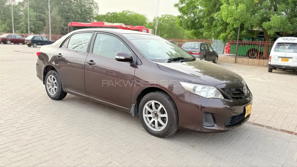 Toyota Corolla 2012 for Sale in Karachi Image-1