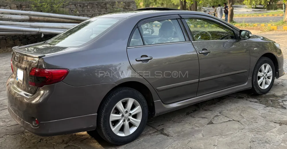 Toyota Corolla 2010 for Sale in Islamabad Image-1