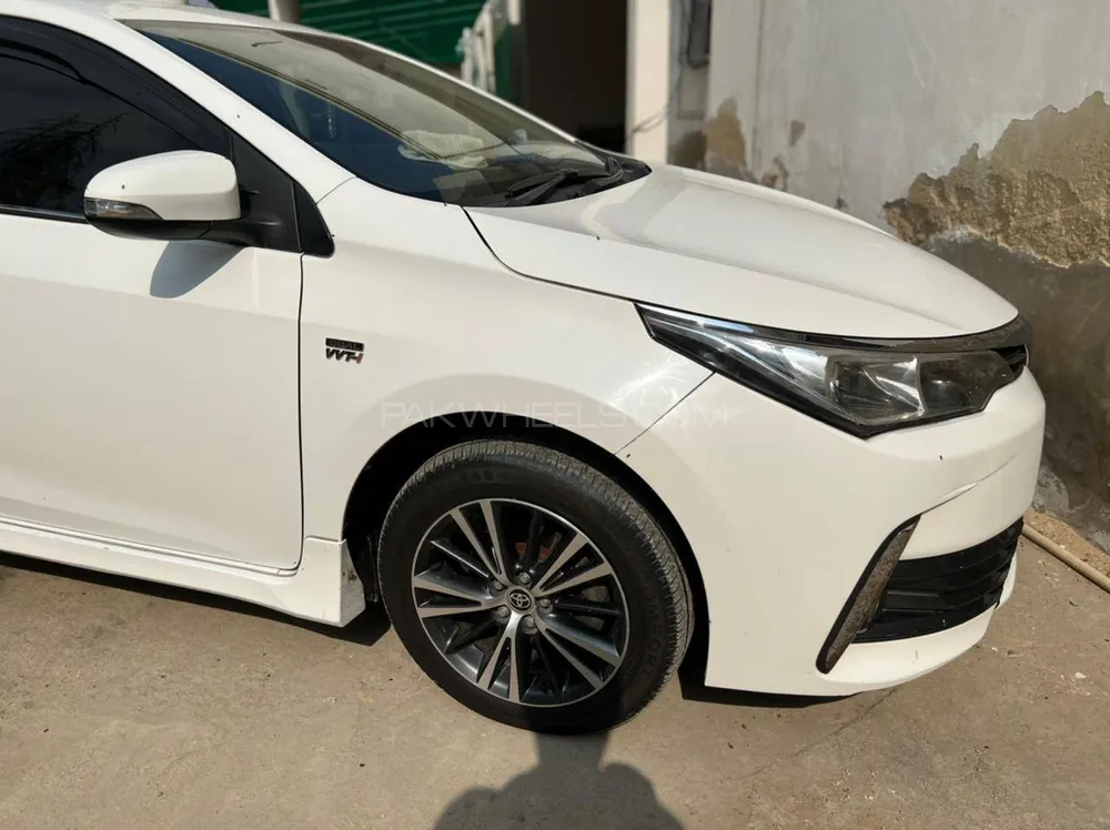 Toyota Corolla 2018 for Sale in Karachi Image-1