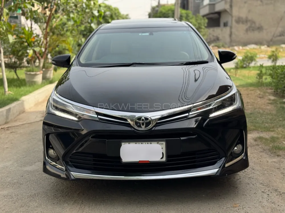 Toyota Corolla 2020 for Sale in Lahore Image-1