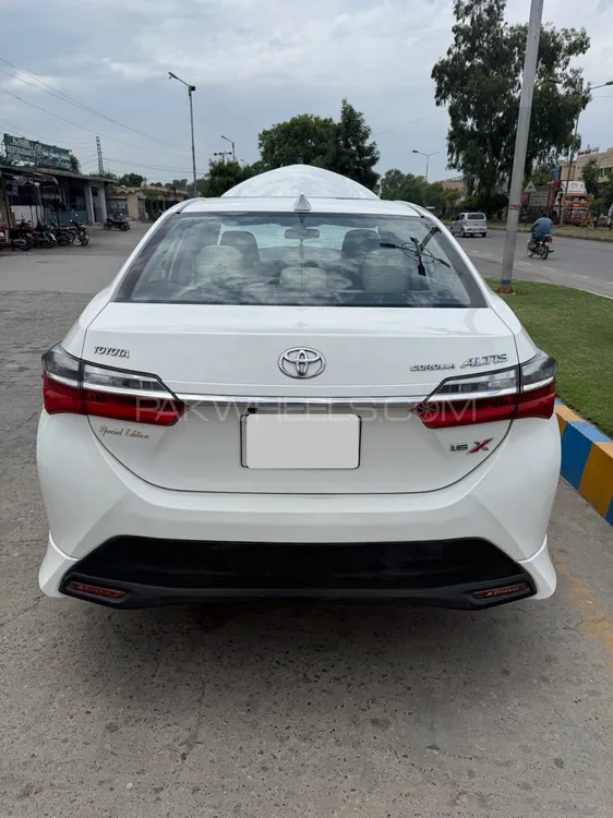 Toyota Corolla 2021 for Sale in Islamabad Image-1