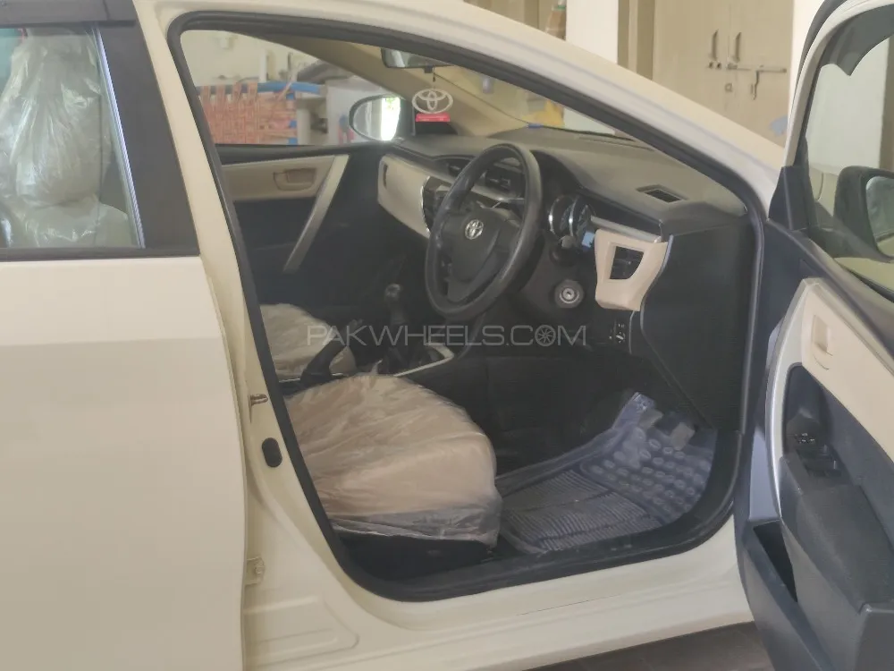 Toyota Corolla 2014 for Sale in Lakki marwat Image-1