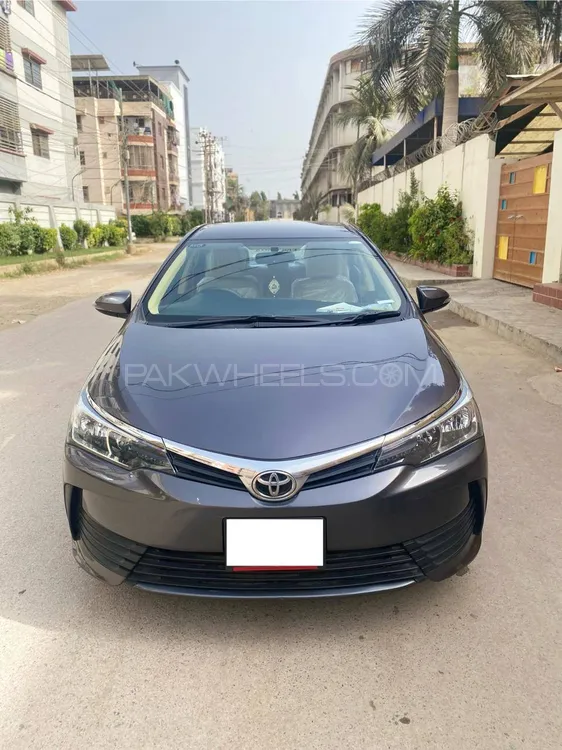 Toyota Corolla 2018 for Sale in Karachi Image-1