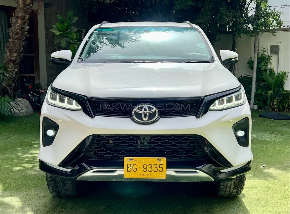 Toyota Fortuner 2017 for Sale in Karachi Image-1