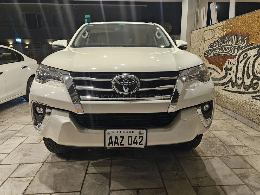 Toyota Fortuner 2020 for Sale in Lahore Image-1