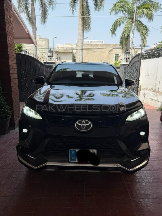 Toyota Fortuner 2021 for Sale in Sialkot Image-1