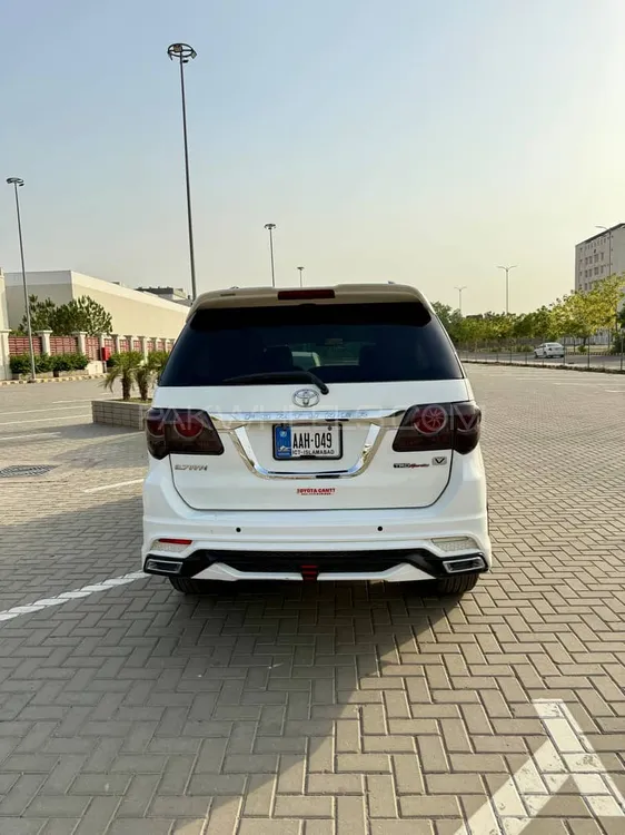 Toyota Fortuner 2016 for Sale in Lahore Image-1