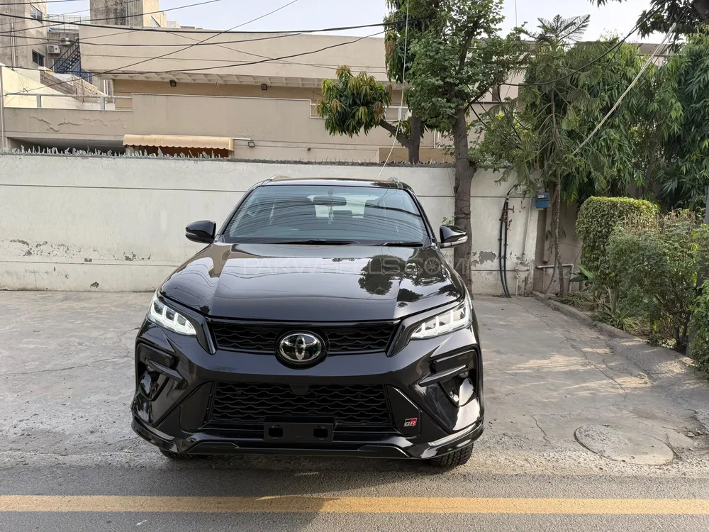 Toyota Fortuner 2023 for Sale in Lahore Image-1