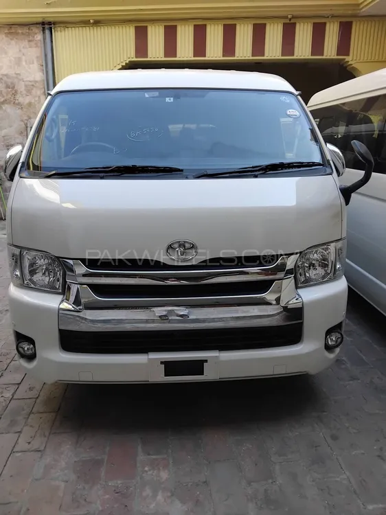 Toyota Hiace 2019 for Sale in Malakand Agency Image-1