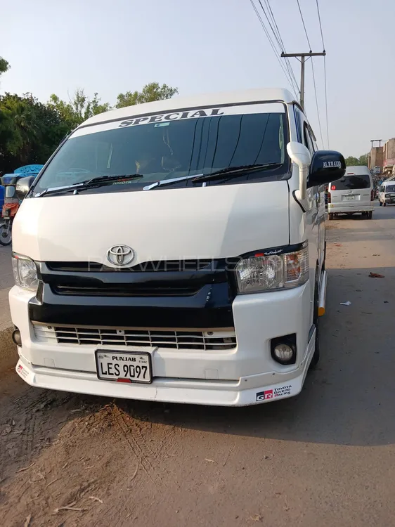 Toyota Hiace 2012 for Sale in Faisalabad Image-1