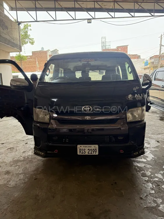 Toyota Hiace 2009 for Sale in Lahore Image-1
