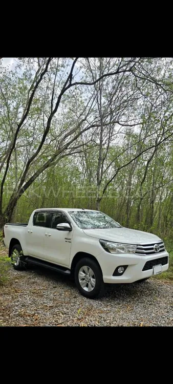 Toyota Hilux 2019 for Sale in Islamabad Image-1
