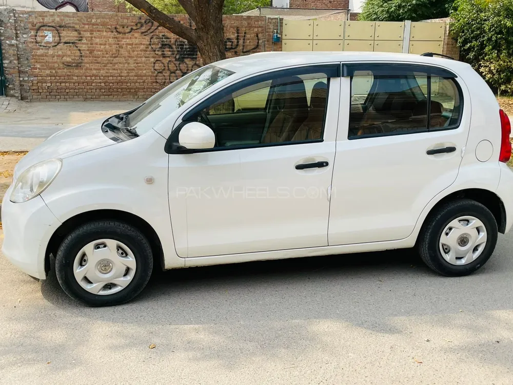 Toyota Passo 2015 for Sale in Islamabad Image-1