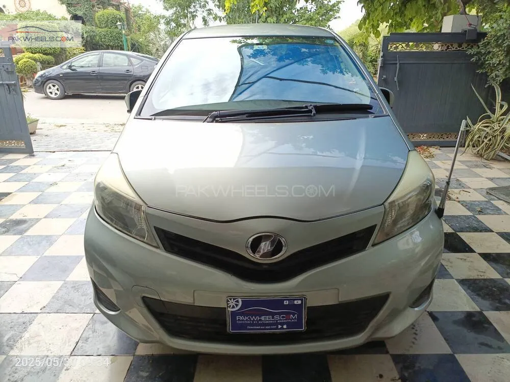 Toyota Vitz 2012 for Sale in Rawalpindi Image-1