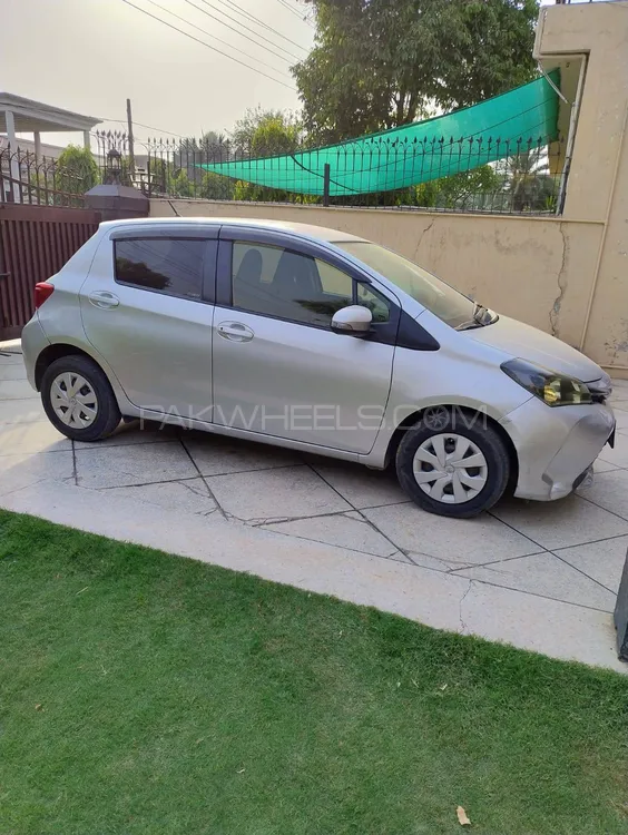 Toyota Vitz 2018 for Sale in Lahore Image-1