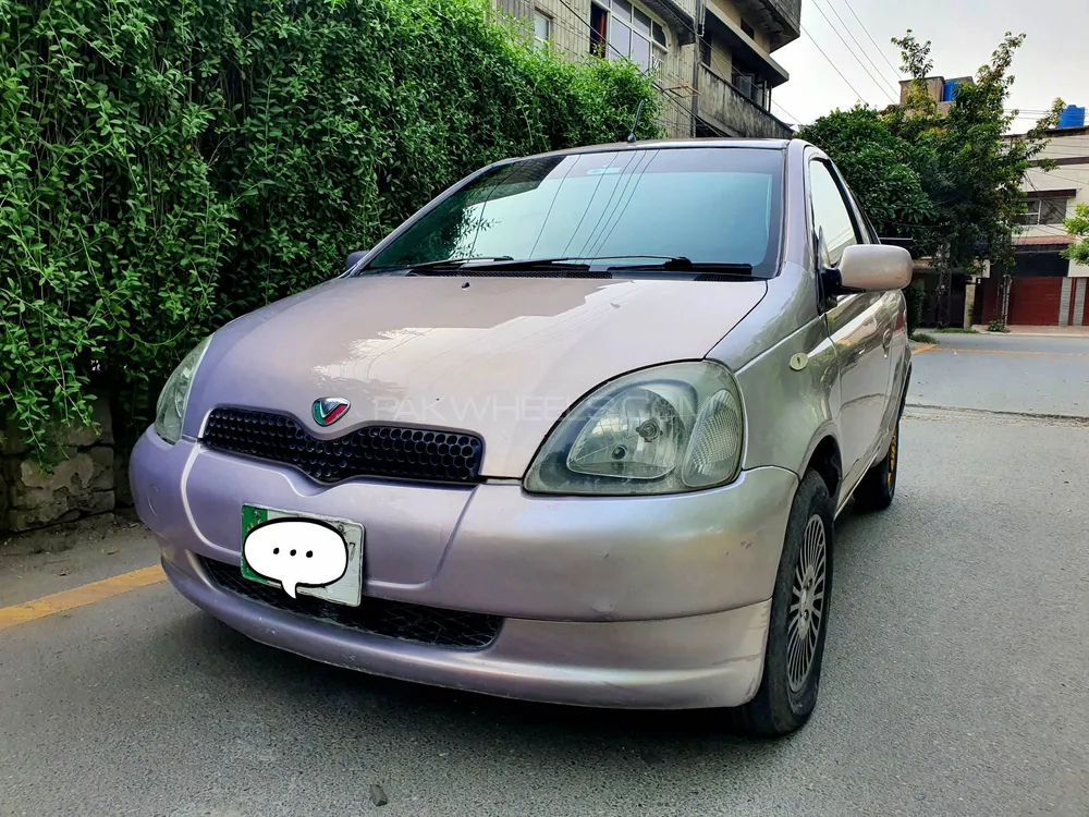Toyota Vitz 2001 for Sale in Lahore Image-1