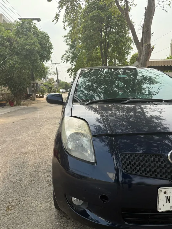 Toyota Vitz 2006 for Sale in Lahore Image-1