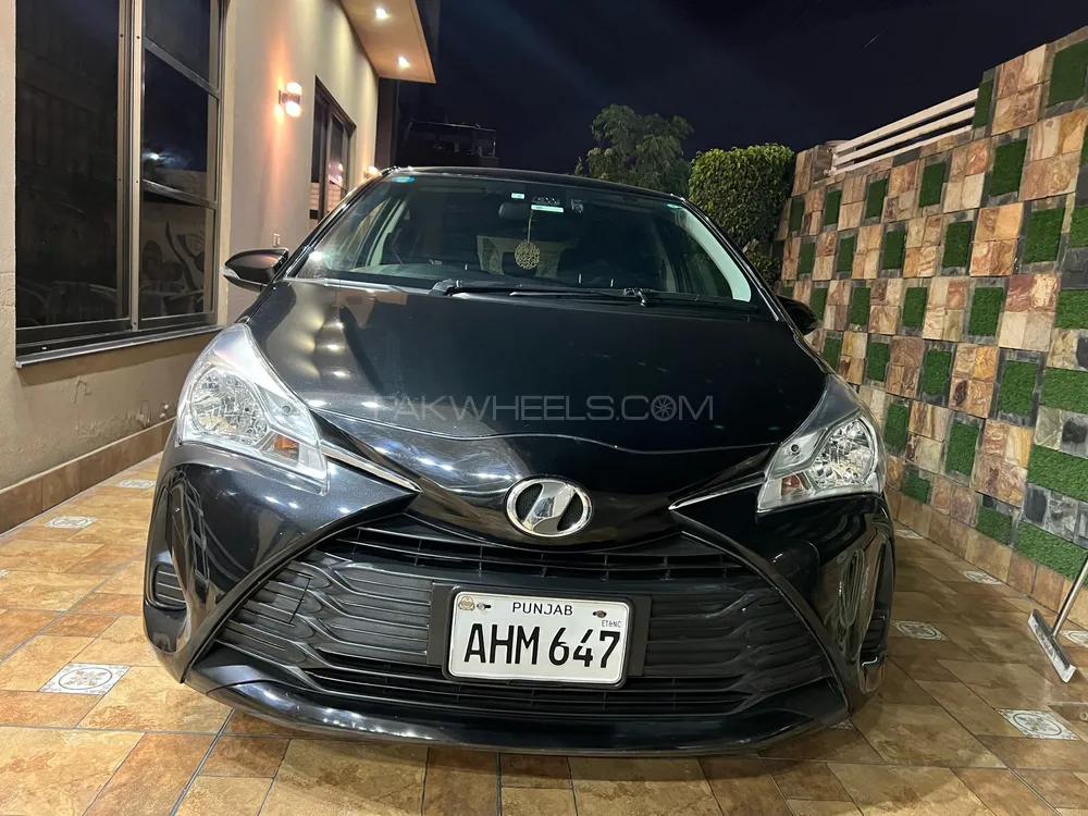 Toyota Vitz 2018 for Sale in Lahore Image-1
