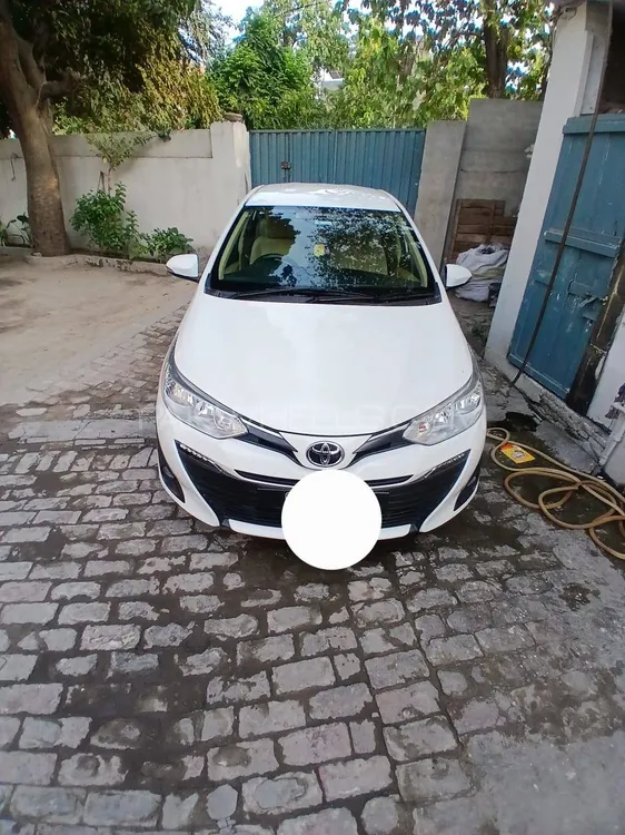 Toyota Yaris Sedan 2021 for Sale in Lahore Image-1