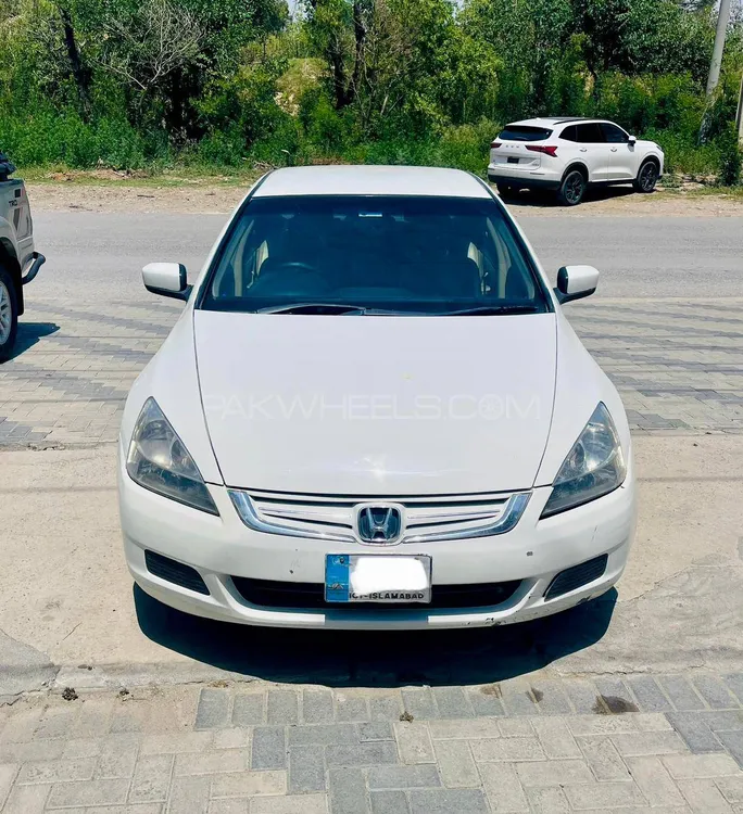 Honda Accord 2005 for Sale in Islamabad Image-1