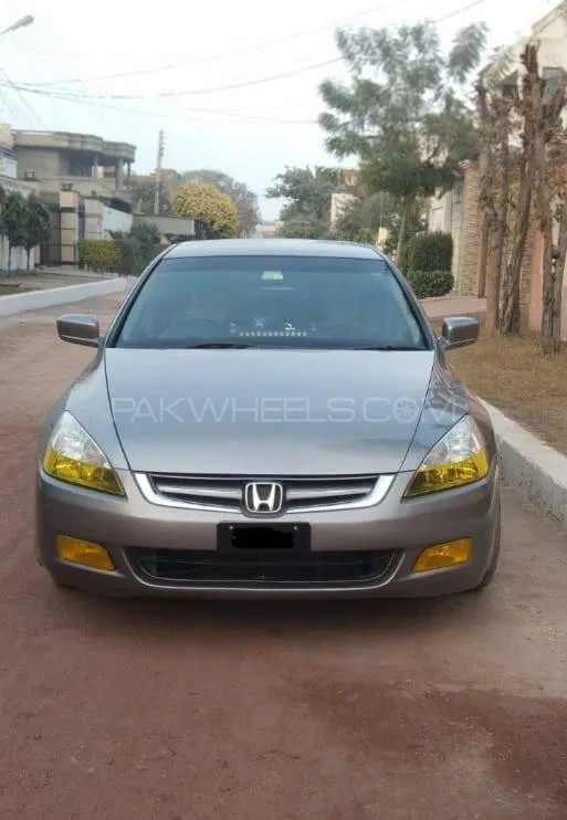 Honda Accord 2006 for Sale in Multan Image-1