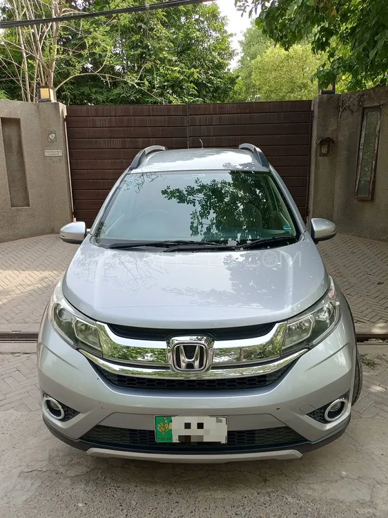 Honda BR-V 2017 for Sale in Lahore Image-1