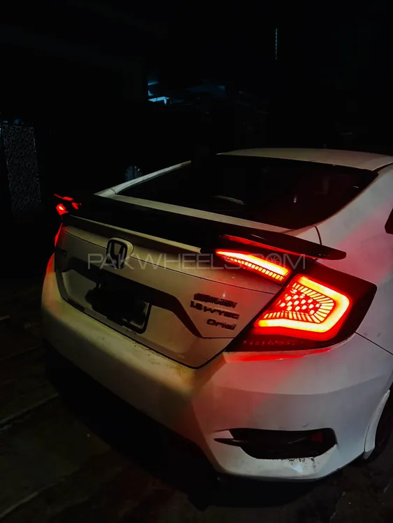 Honda Civic 2018 for Sale in Lahore Image-1