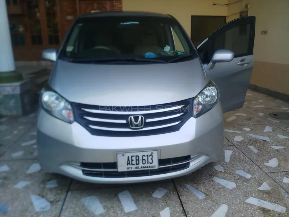 Honda Freed 2011 for Sale in Topi Image-1