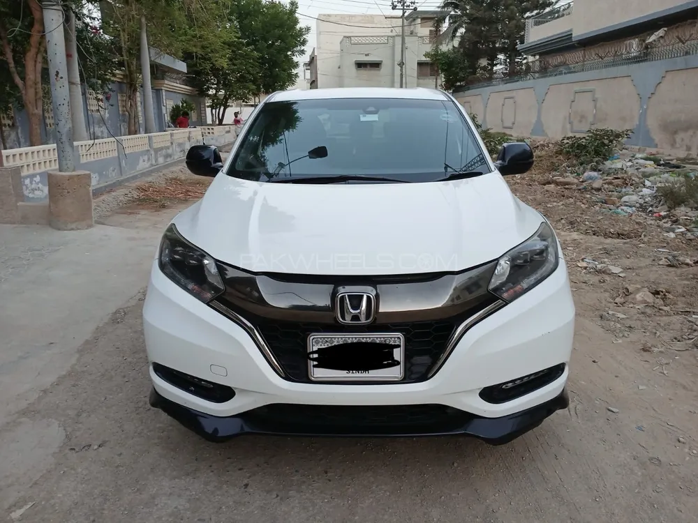 Honda Vezel 2016 for Sale in Karachi Image-1