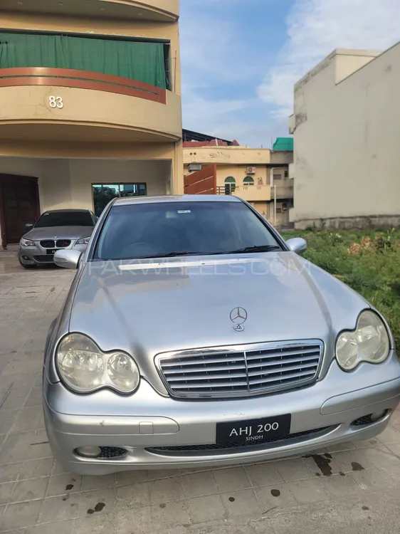 Mercedes Benz C Class 2004 for Sale in Islamabad Image-1
