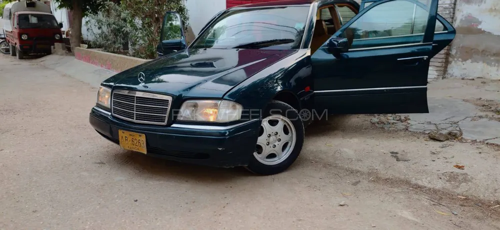 Mercedes Benz CLK Class 2008 for Sale in Karachi Image-1