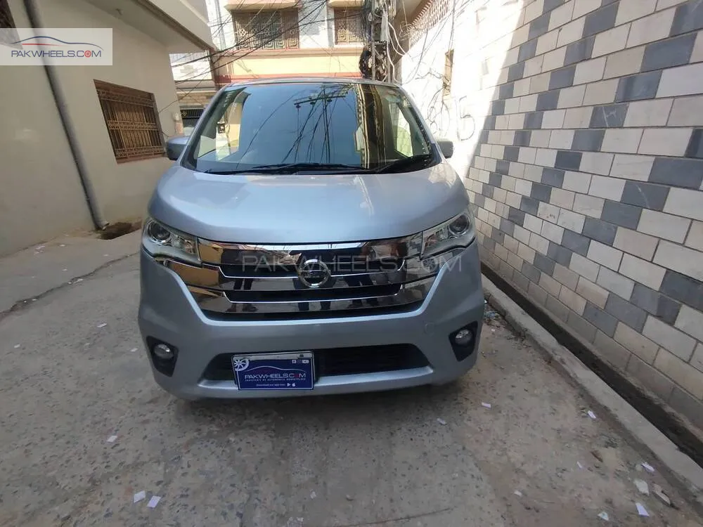 نسان ڈیز 2015 for Sale in راولپنڈی Image-1