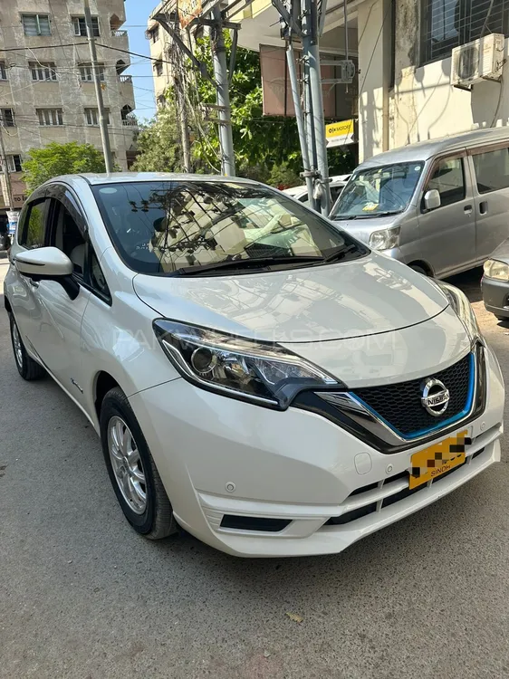 Nissan Note 2018 for Sale in Karachi Image-1