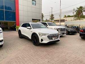 Audi Etron 50 Quattro
Model: 2022
Mileage: 4,900 Km
Reg: 2022 khi

Calling and Visiting Hours

Monday to Saturday

11:00 AM to 7:00 PM
