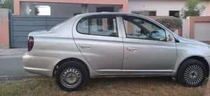 Toyota Platz F 1.3 2002 for Sale