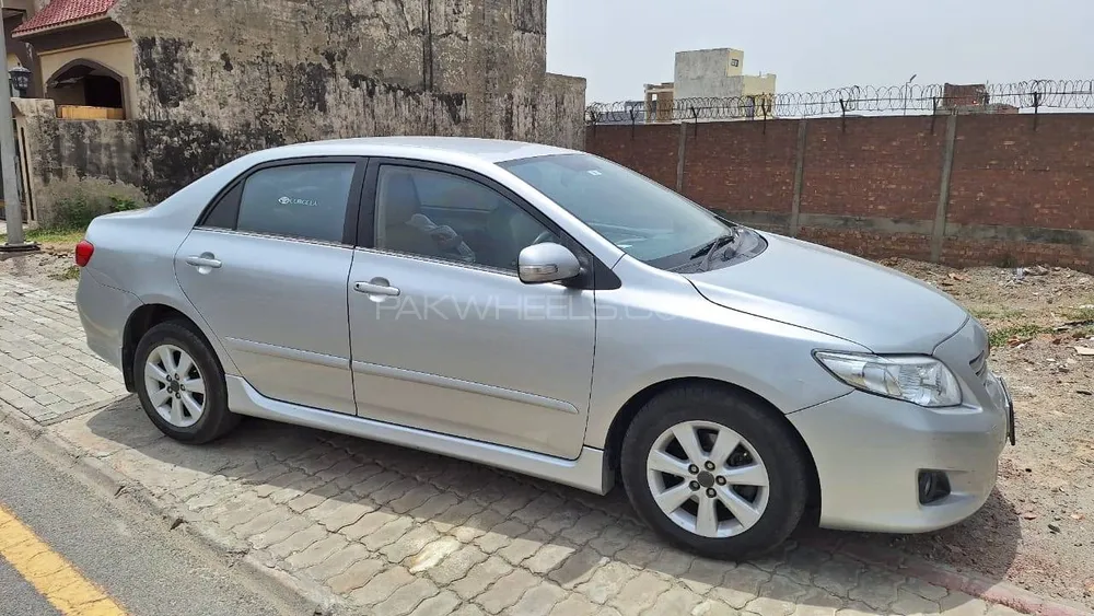 Toyota Corolla 2011 for Sale in Lahore Image-1